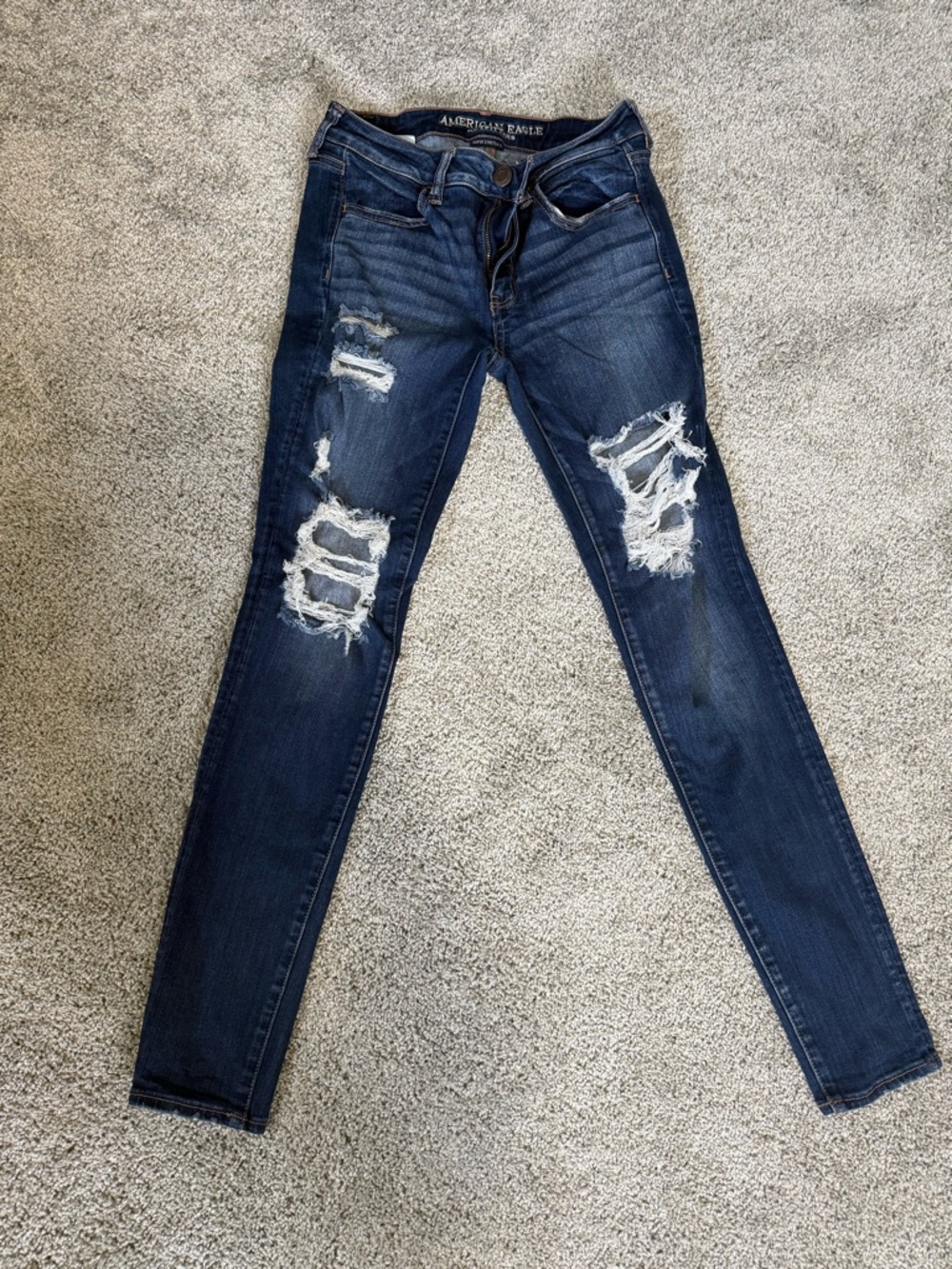 American Eagle Outfitters Distressed Dark Blue Skinny Jeans for Women